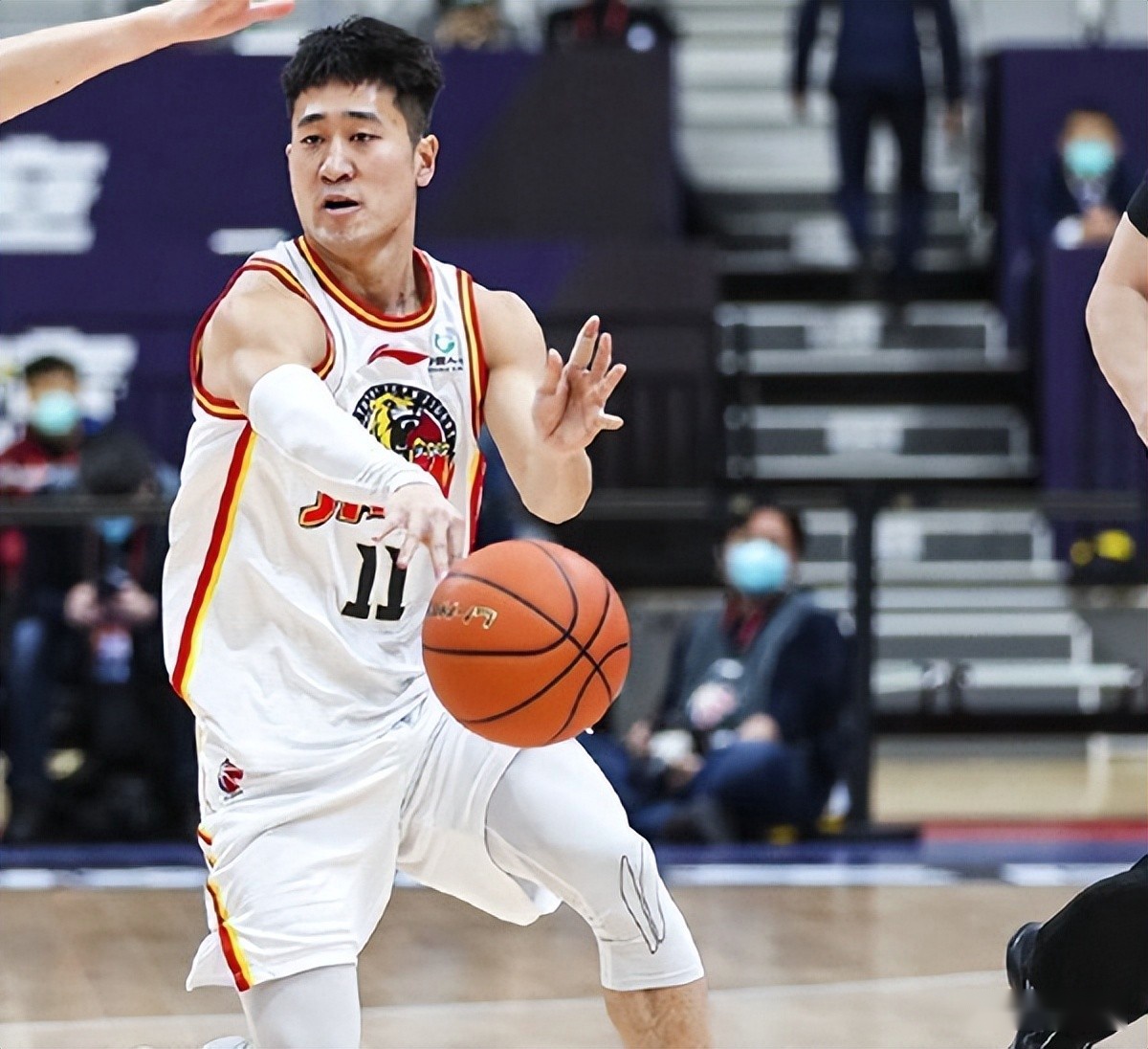 爱游戏娱乐-关于冲刺阶段CBA季后赛传出新动向,马德里竞技伤情更新,管理层表态:震撼外界,资深球员宣示担当的信息