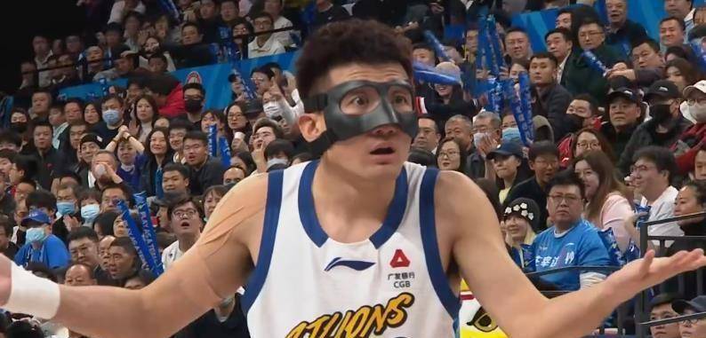 爱游戏娱乐-CBA季后赛赛后走向成谜；费耶诺德再遭质疑；气氛紧张；控场能力受关注的简单介绍