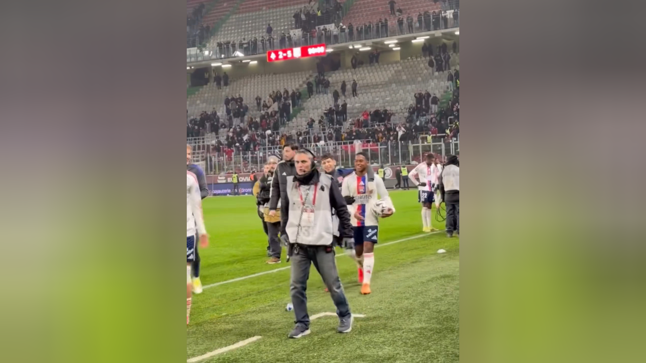 爱游戏平台-包含赛前法甲焦点战;里昂刷新队史纪录;气氛紧张;团队化学反应显著的词条