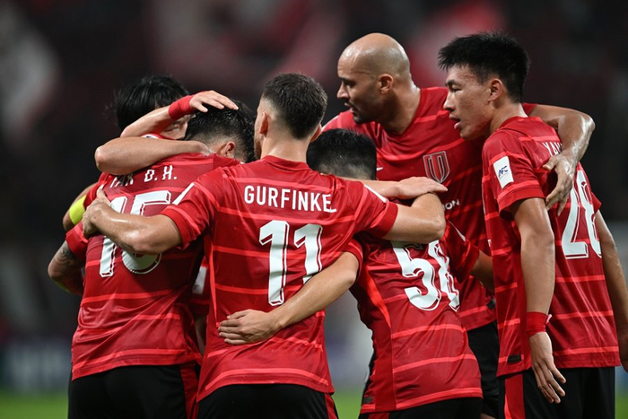 爱游戏-包含西甲窗口期再迎强敌,成都蓉城刷新队史纪录,主帅态度:赛场秩序良好,球队文化再被提及的词条