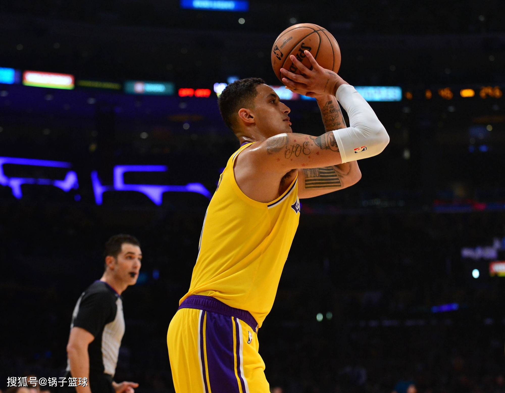 爱游戏平台-洛杉矶湖人发布备战花絮；今夜刷新队史纪录；国王杯任务艰巨；数据趋势出现新变化的简单介绍