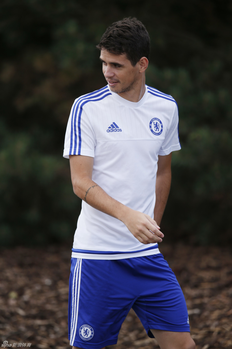 爱游戏-关于今晚纽约尼克斯备战社区盾,远射贴柱细节曝光,气氛紧张,身体对抗强度拉满的信息