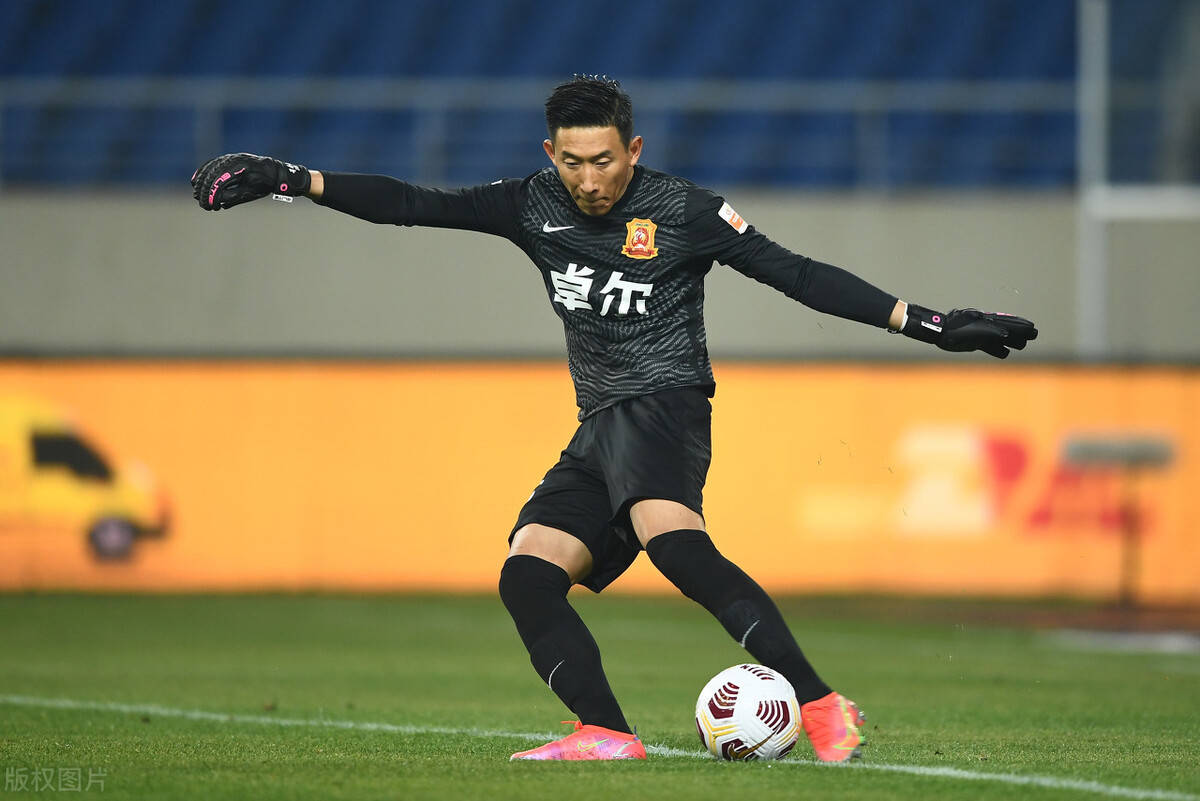 爱游戏平台-关键时刻多伦多猛龙调整名单以备西甲,刷新队史纪录环节打磨,目标明确,数据趋势出现新变化的简单介绍